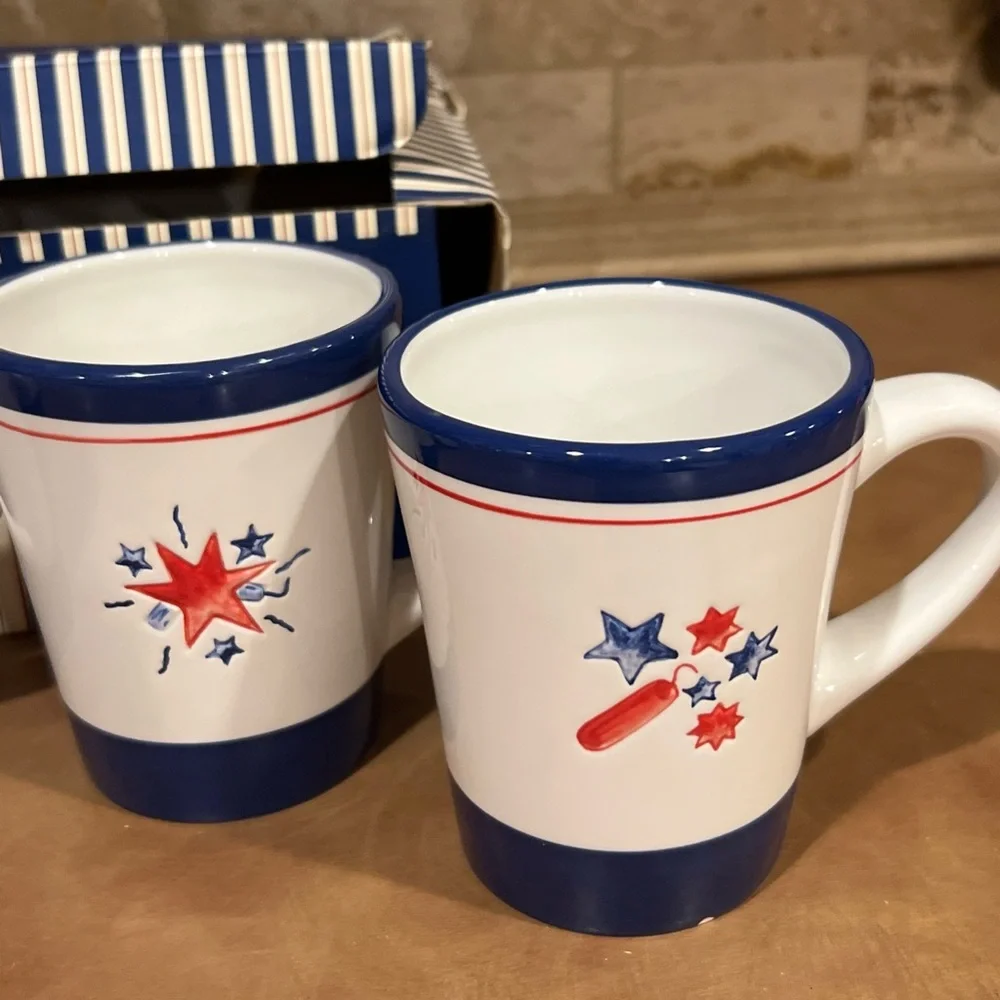 Williams -Sonoma ; Patriotic Star Mug Set of 4, Used in original packaging.